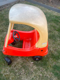 Little Tikes Cozy Coupe Push Kids Car - Missing floor board
