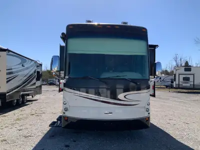 2008 Newmar Dutch Star 4304 — Class A Diesel Motorhome The 2008 Newmar Dutch Star 4304 is a luxuriou...