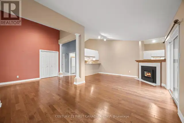 12 - 90 ONTARIO STREET S Lambton Shores (Grand Bend), Ontario in Condos for Sale in Grand Bend - Image 11