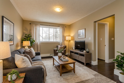 ALL INCLUSIVE RENT at 18 Elm Street Available May 1, 2026! Looking for the perfect student rental cl...