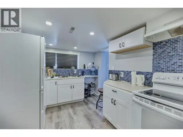52 HARBOUR KEY Drive Osoyoos, British Columbia in Houses for Sale in Penticton - Image 18