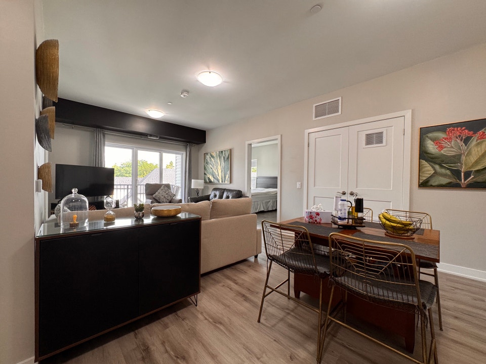 Charming 2 Bedroom Condo in Kitchener! (Unit 338) 4