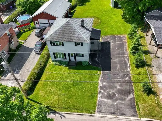 183 Rue Montcalm Maniwaki, Quebec628647494487051220