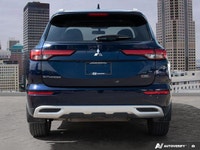 Crowfoot Hyundai, AMVIC Licensed Dealer Why This Is The OUTLANDER For YOU: All-Wheel-Control 2.5L 4-... (image 4)