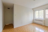 Akelius two bedroom apartment for rent. Located near Doctor Penfield in the Downtown - Guy Concordia... (image 8)