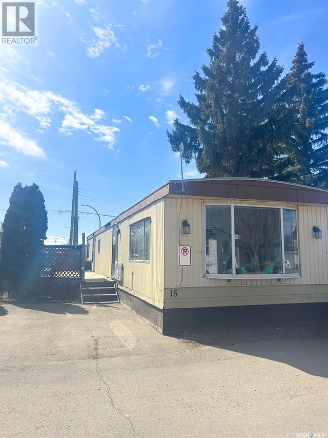 15 219 Grant STREET Saskatoon, Saskatchewan Houses for Sale