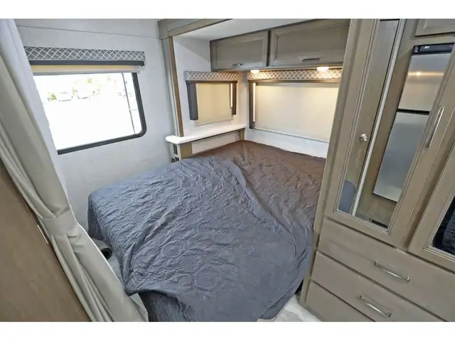 2022 Thor Motor Coach Quantum KM24 1 extension ! Sprinter Merced in RVs & Motorhomes in Laval / North Shore - Image 9