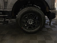 Welcome to Boundary Ford Sales. Sunny Days Sales Event on Now! Get your best deal on every New and U... (image 3)