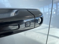 ===== Key Features ===== * 70,141 km * One Owner * Rebel Trim * 4WD (Four-Wheel Drive) * V8 Engine *... (image 9)