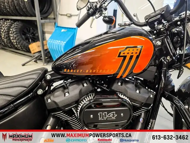 2022 Harley-Davidson STREET BOB 114 in Sport Touring in Ottawa - Image 11