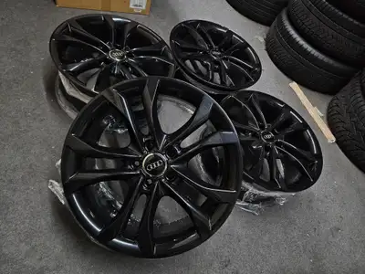 Mint set of Audi S4 / A4 wheels in gloss black finish. 18x8 Offset: 47 Bolt pattern: 5x112 Centerbor...