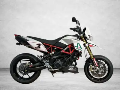 2018 Aprilia Dorsoduro 900 Come and meet our experts at Gabriel BMW Moto / Moto International, your...