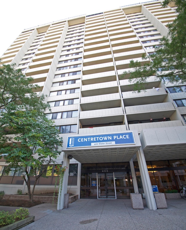 June/July Bachelor units 13991479 Heat/AC & water included Long