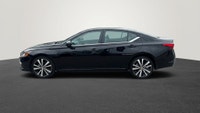 2021 Nissan Altima SR Experience the perfect blend of sporty design and all-weather driving confiden... (image 6)