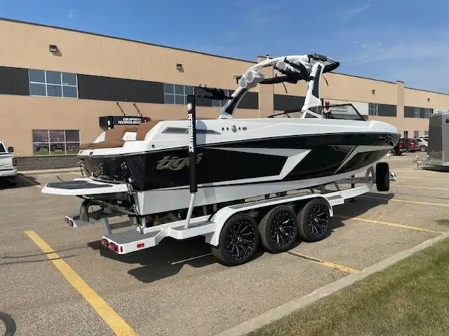 2025 Tige 24RZX in Powerboats & Motorboats in Saskatoon - Image 5