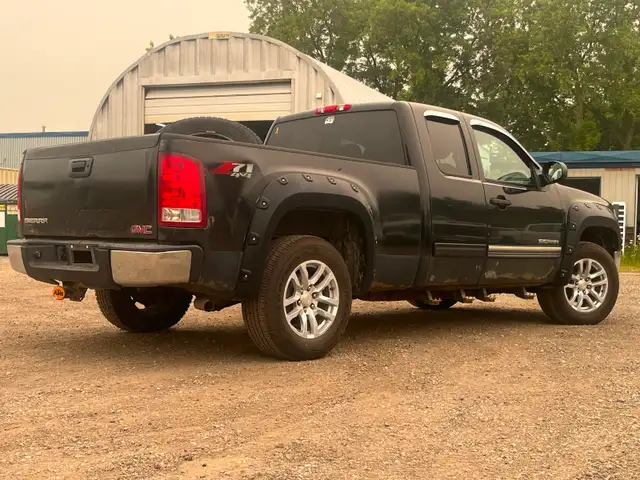2010 GMC Sierra, As IS515801437239388163
