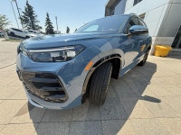 Humberview Volkswagen on the Queensway Turn heads in this stunning 2026 Volkswagen Tiguan Highline T... (image 2)