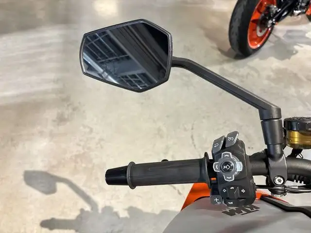 2023 KTM 1290 SUPER DUKE R in Street, Cruisers & Choppers in City of Halifax - Image 8