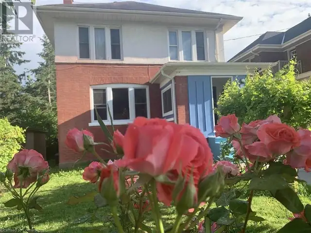 4322 BAMPFIELD Street Niagara Falls, Ontario in Houses for Sale in St. Catharines - Image 3