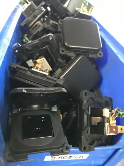 Prise de courant 115 volts, View more