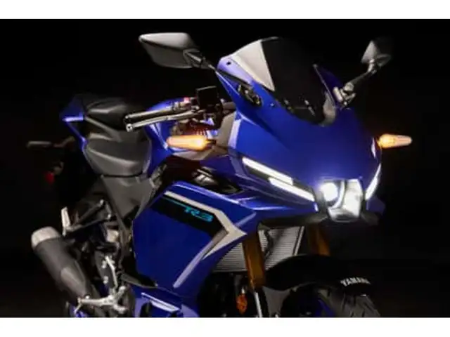 2025 Yamaha YZF-R3 in Sport Bikes in Guelph - Image 7