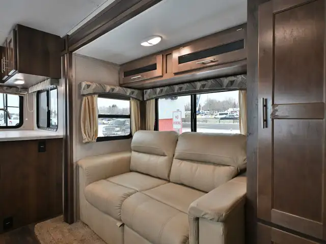 2019 Wildcat 245RGX in Travel Trailers & Campers in St. Albert - Image 16