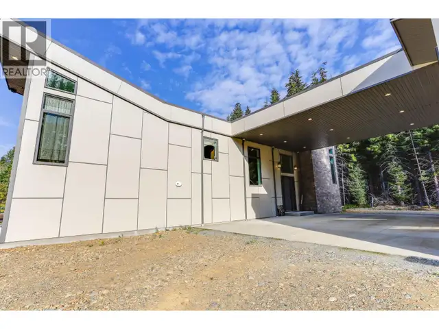 69 ELDERBERRY STREET Kitimat, British Columbia in Houses for Sale in Kitimat - Image 6