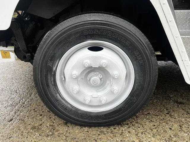 2005 Morgan Olson Workhorse 14 Foot Step Van with Shelving in Heavy Trucks in City of Montréal - Image 52