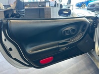 This beautiful 2002 Chevrolet Corvette Convertible is a rare find with only 60,000 original kilometr... (image 8)