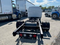 APPELEZ // CALL JEAN-PHILIPPE 514-770-6940 Porteur 6 roues // Single axle straight truck Ford E450 2... (image 4)