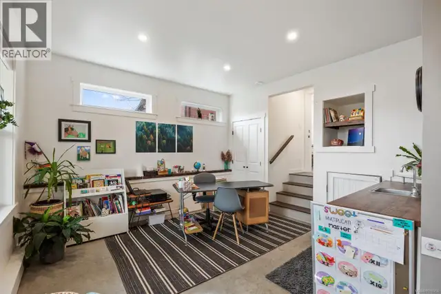 3328 Third St Cumberland, British Columbia in Houses for Sale in Comox / Courtenay / Cumberland - Image 35