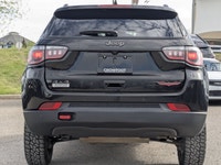 Come see this 2024 Jeep Compass Trailhawk. Its Automatic transmission and Intercooled Turbo Regular... (image 6)