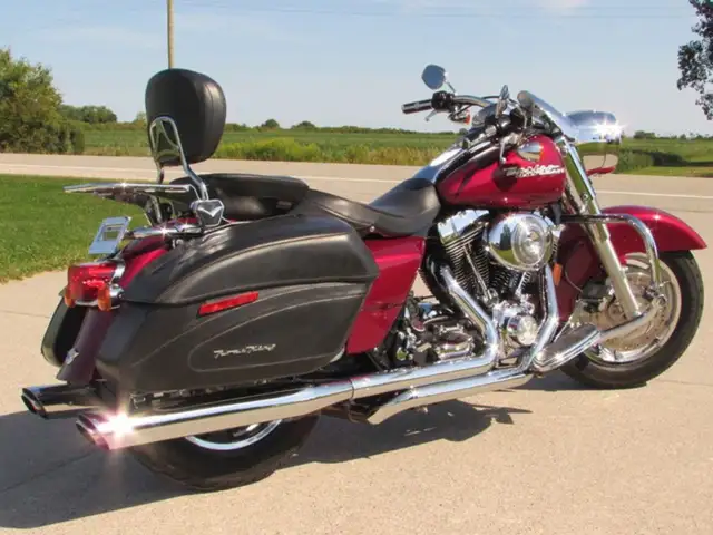 2004 Harley-Davidson FLHRSI Road King Custom in Sport Touring in Leamington - Image 14
