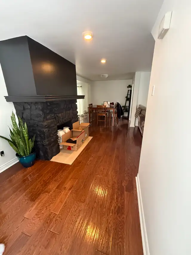 3 Bedroom 2 Bath Waterfront Unit Available March in Fort Erie