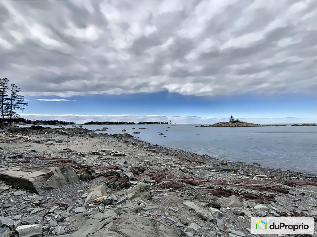 $699,000 - 2 Storey for sale in Métis-Sur-Mer — photo 3