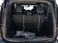 Welcome to 400 Chrysler Dodge Jeep Ram. Powered by a 3.6L Pentastar V-6 engine - Equipped with a mod... (image 8)