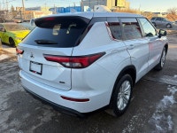 This 2023 Mitsubishi Outlander ES | HEATED SEATS | POWER SEATS | AWD | BLUETOOTH | USB | SAFETY DRIV... (image 5)