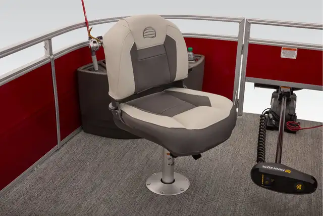 2026 Sun Tracker Fishin' Barge 22 XP3 TRITOON-pontoon boat in Powerboats & Motorboats in Vernon - Image 10