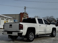 2018 GMC Sierra 1500 Denali Crew Cab 4X4 6.2LTR V8 A/C Telescopic tilt steering Cruise Power locks P... (image 6)