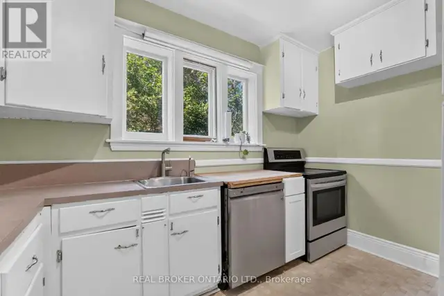 72 HOUGHTON AVENUE S Hamilton (Delta), Ontario in Houses for Sale in Hamilton - Image 13