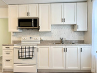 Rooms for Rent 74 Adelaide St, Lindsay, ON (Rented Separately) Welcome to 74 Adelaide St, Lindsay, O... (image 1)