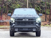 Powerful 5.3L V8 engine with 4x4 capability - Advanced navigation system for seamless connectivity -... (image 4)