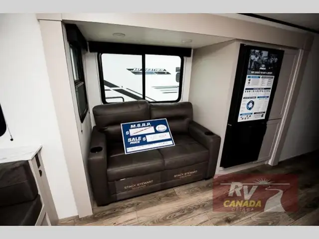 2026 Jayco Jay Feather SL 25RLSL in Travel Trailers & Campers in Ottawa - Image 12