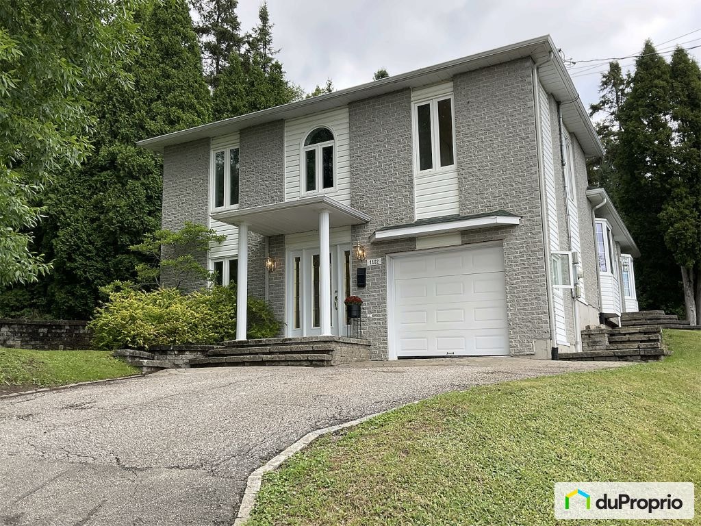 $515,000 - Split Level for sale in La Baie — photo 1