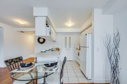 Two Bedroom Townhouse-style apartment in Toronto's Leaside in Long Term Rentals in City of Toronto - Image 3