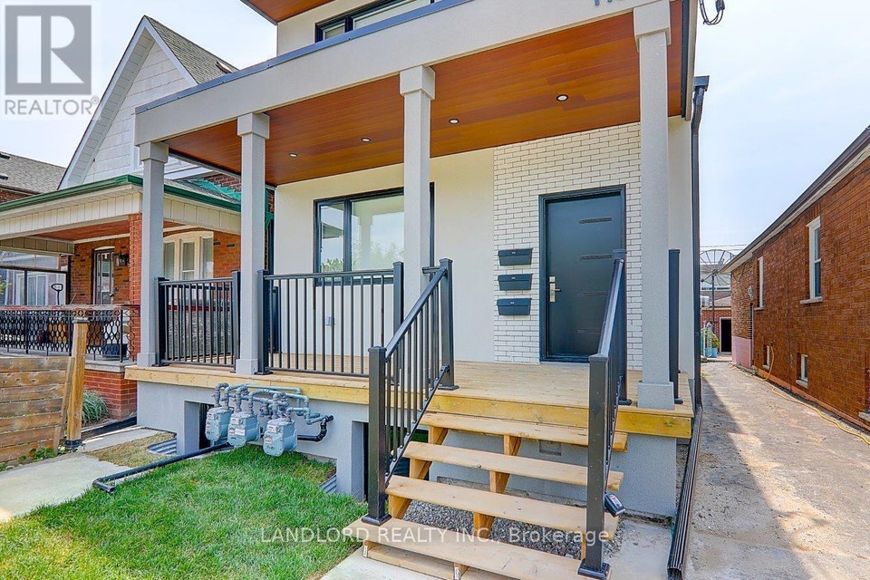 UPPER - 115 LIVINGSTONE AVENUE Toronto (Briar Hill-Belgravia), O 3