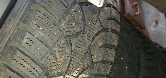 17 inch snows on rims in Tires & Rims in London - Image 2
