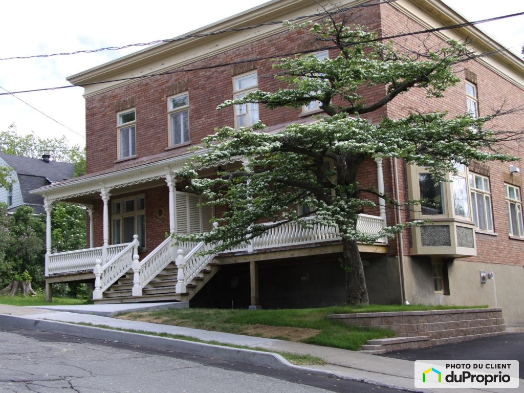 $749,900 - Duplex for sale in Levis — photo 1
