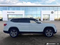 KBB.com 12 Best Family Cars. This Volkswagen Atlas boasts a Regular Unleaded V-6 3.6 L/220 engine po... (image 5)