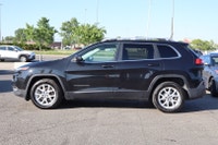 Engineered for Adventure with Uncompromising Capability. The Jeep Cherokee 4WD. A perfect fusion of... (image 3)